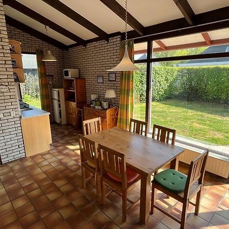 Knusse Bungalow Op Groen Park! Ouddorp Exterior foto